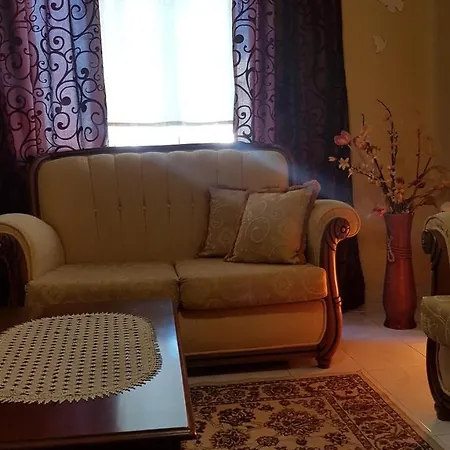 Cozy Τίρανα
